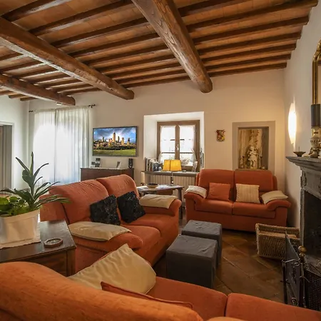 וילה With Swimming Pool In