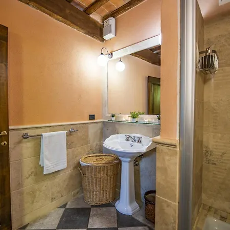 Villa With Swimming Pool In