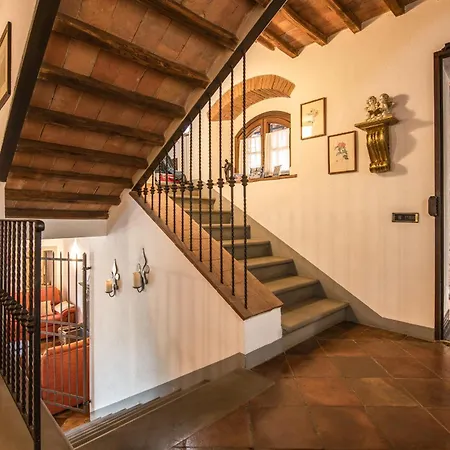 וילה With Swimming Pool In