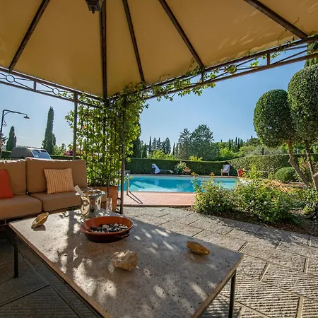 וילה With Swimming Pool In *